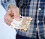 Požičať si od 2 000 eur do 40 000 eur.